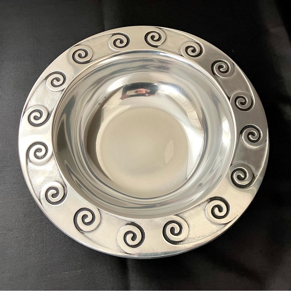 Wilton Armetale Silver Swirl Rim Serving Bowl 10.5”